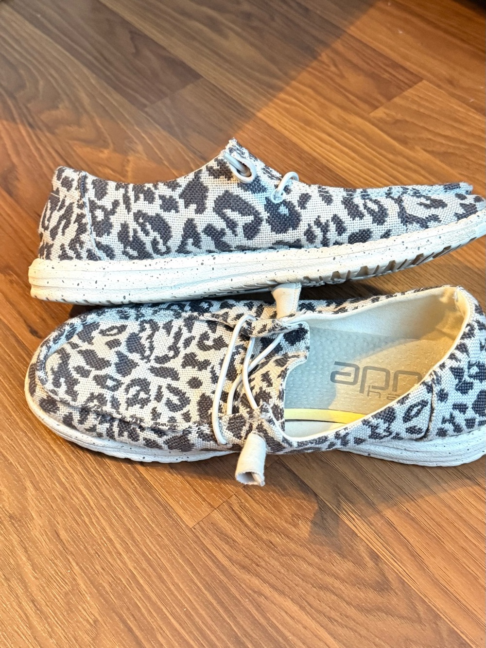Hey Dude Women's Leopard Print Slip-On Flats - Gray & White - Picture 6 of 8